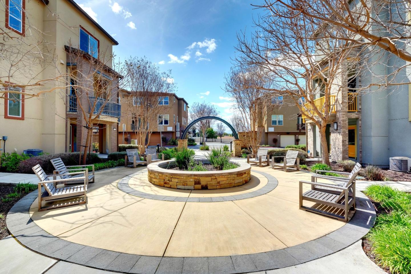 Detail Gallery Image 59 of 69 For 2423 Stearman Ln #2,  San Jose,  CA 95132 - 3 Beds | 3 Baths