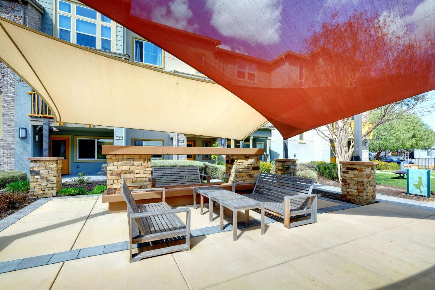 Detail Gallery Image 64 of 69 For 2423 Stearman Ln #2,  San Jose,  CA 95132 - 3 Beds | 3 Baths