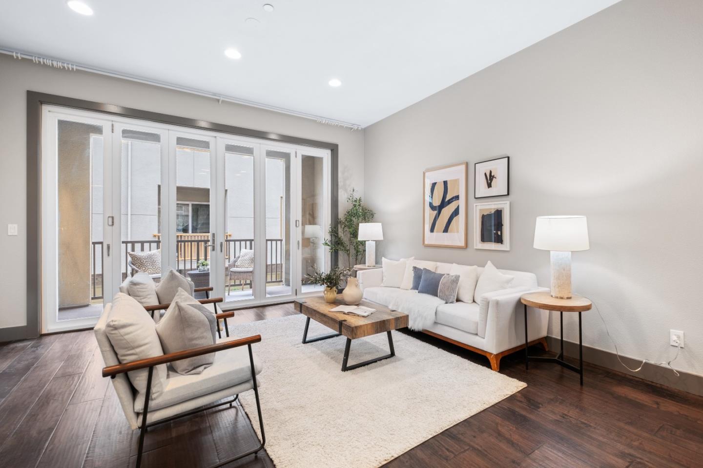 Detail Gallery Image 9 of 69 For 2423 Stearman Ln #2,  San Jose,  CA 95132 - 3 Beds | 3 Baths