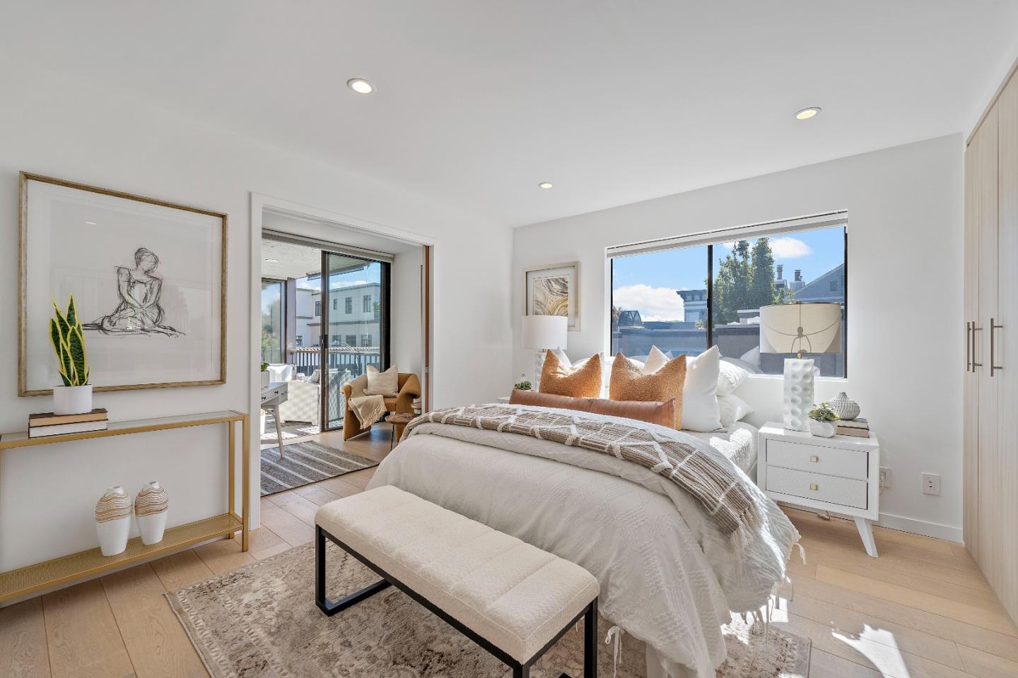 Detail Gallery Image 12 of 18 For 770 Bryant St, Palo Alto,  CA 94301 - 2 Beds | 2 Baths