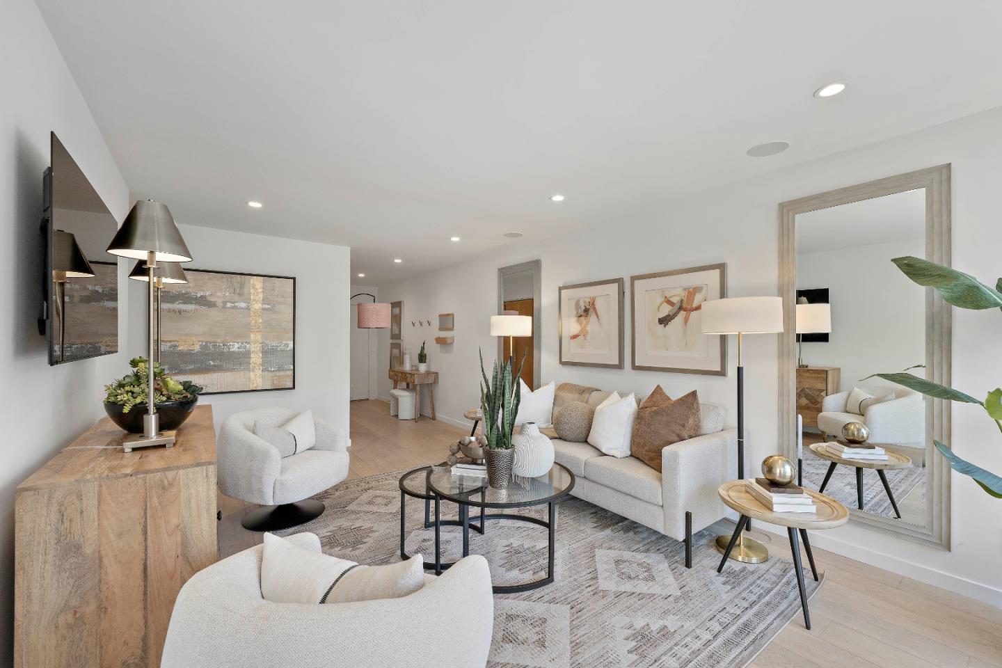 Detail Gallery Image 3 of 18 For 770 Bryant St, Palo Alto,  CA 94301 - 2 Beds | 2 Baths