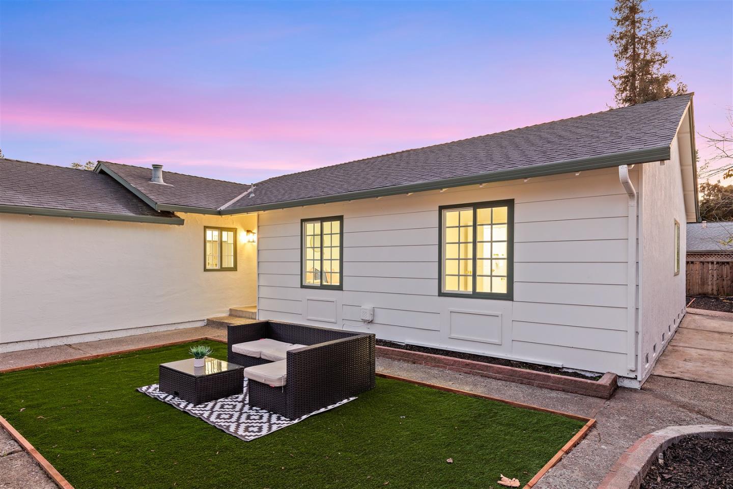 Detail Gallery Image 2 of 32 For 1317 Tourney Dr, San Jose,  CA 95131 - 4 Beds | 2 Baths