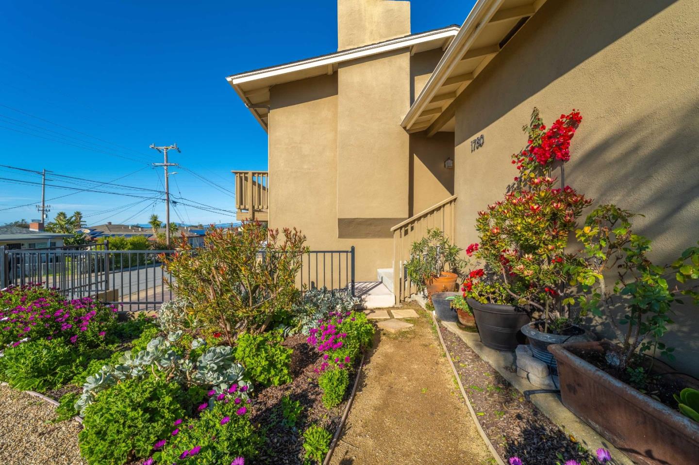 Detail Gallery Image 35 of 40 For 1780 Granada St, Seaside,  CA 93955 - 3 Beds | 2 Baths