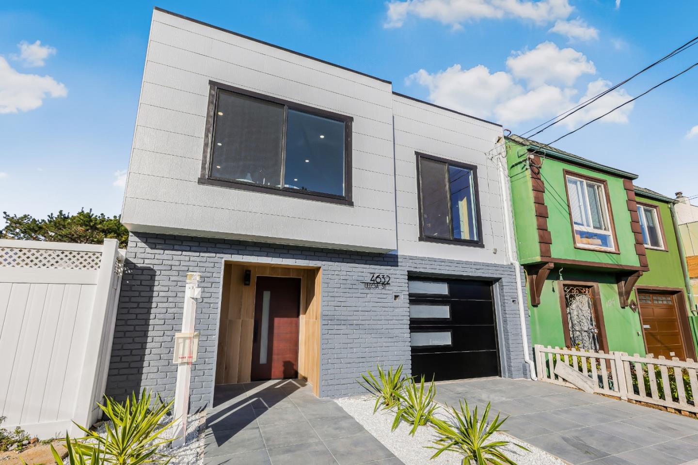 Detail Gallery Image 2 of 34 For 4632 Ulloa St, San Francisco,  CA 94116 - 3 Beds | 2 Baths