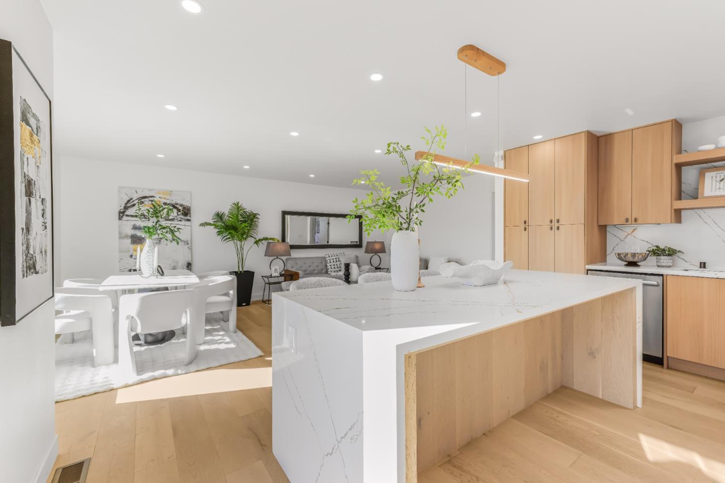 Detail Gallery Image 20 of 34 For 4632 Ulloa St, San Francisco,  CA 94116 - 3 Beds | 2 Baths