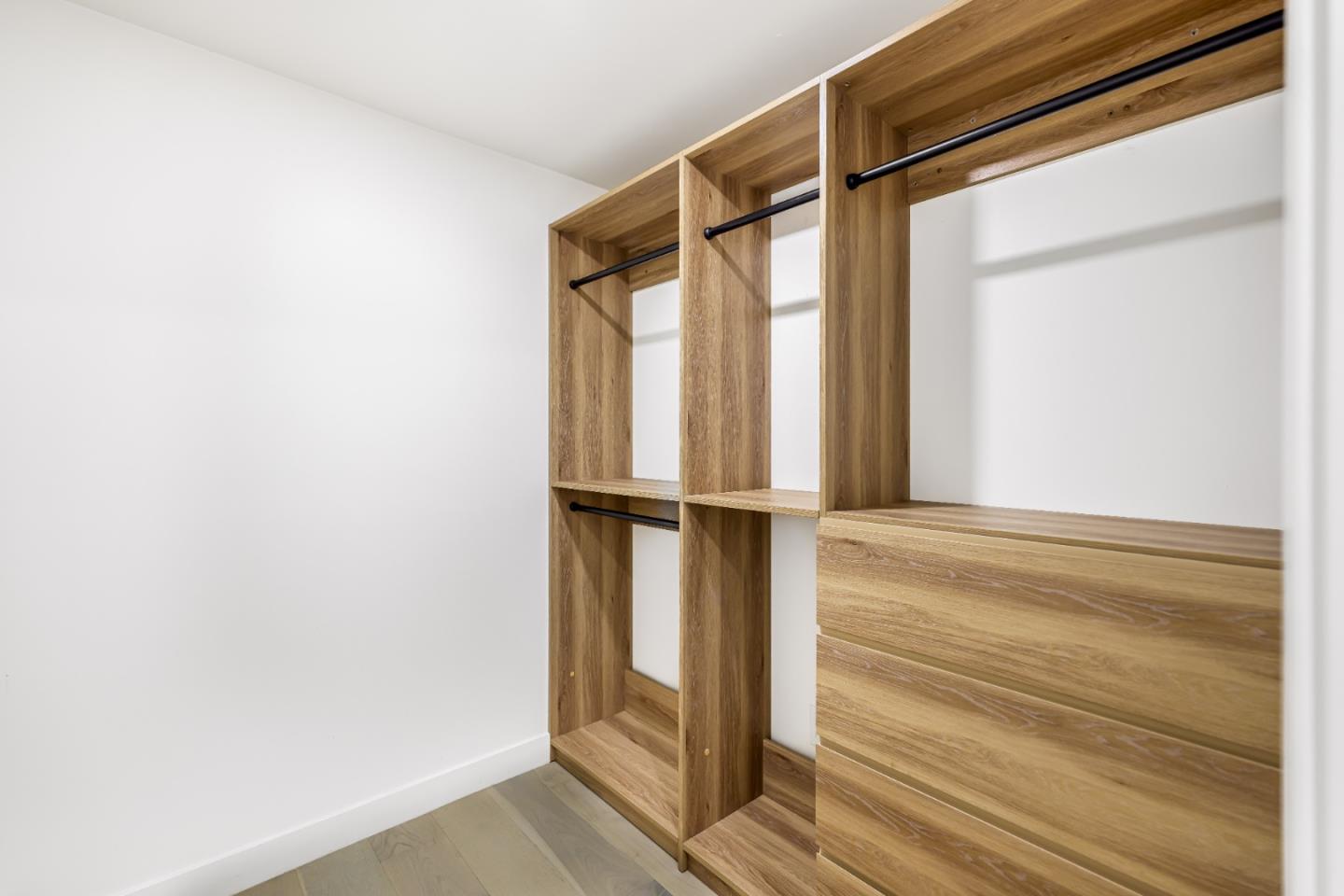 Detail Gallery Image 30 of 34 For 4632 Ulloa St, San Francisco,  CA 94116 - 3 Beds | 2 Baths