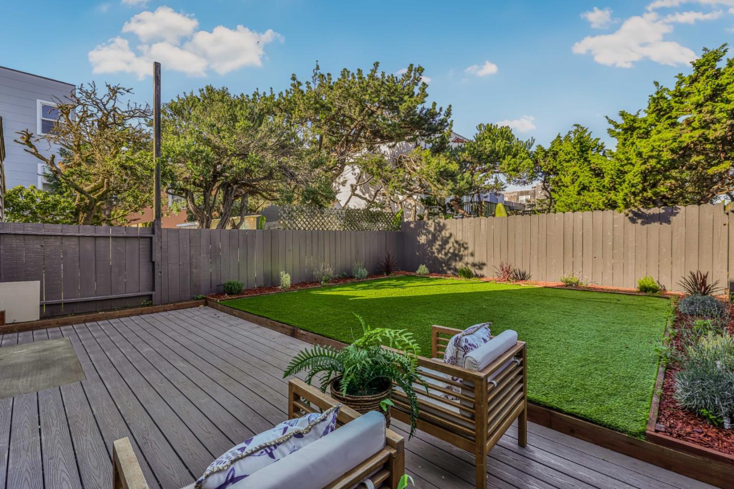 Detail Gallery Image 32 of 34 For 4632 Ulloa St, San Francisco,  CA 94116 - 3 Beds | 2 Baths