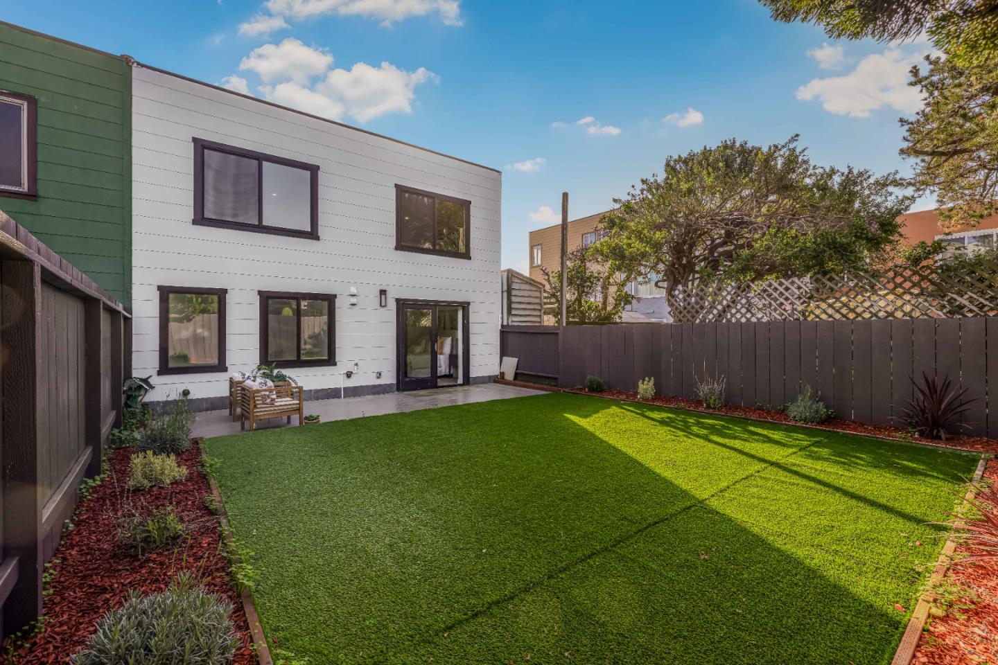 Detail Gallery Image 33 of 34 For 4632 Ulloa St, San Francisco,  CA 94116 - 3 Beds | 2 Baths