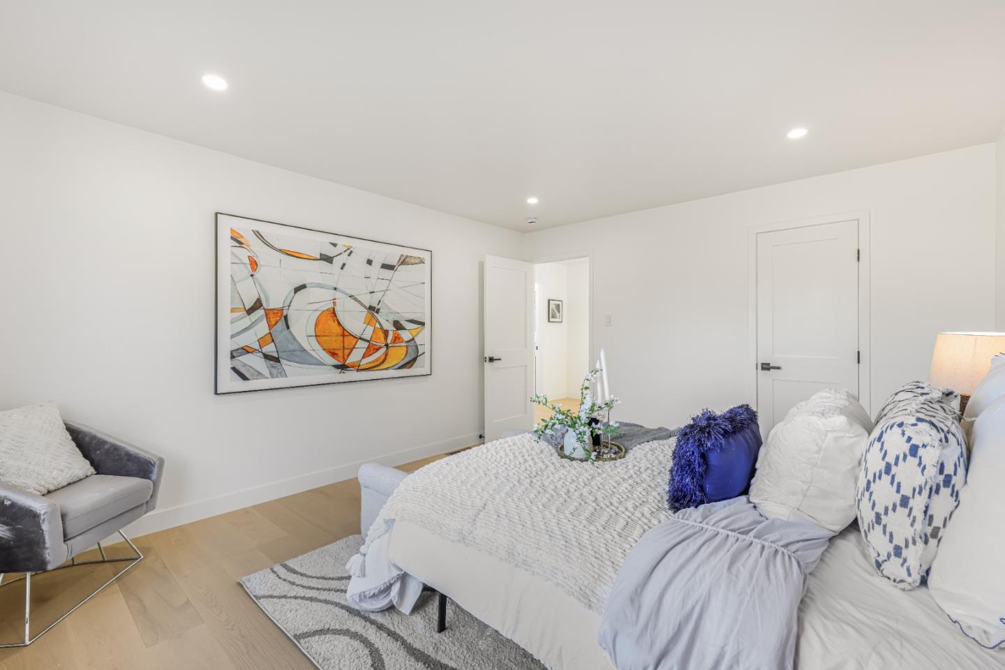 Detail Gallery Image 5 of 34 For 4632 Ulloa St, San Francisco,  CA 94116 - 3 Beds | 2 Baths