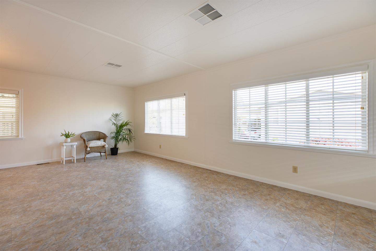 Detail Gallery Image 13 of 32 For 2655 Brommer St #27,  Santa Cruz,  CA 95062 - 2 Beds | 2 Baths