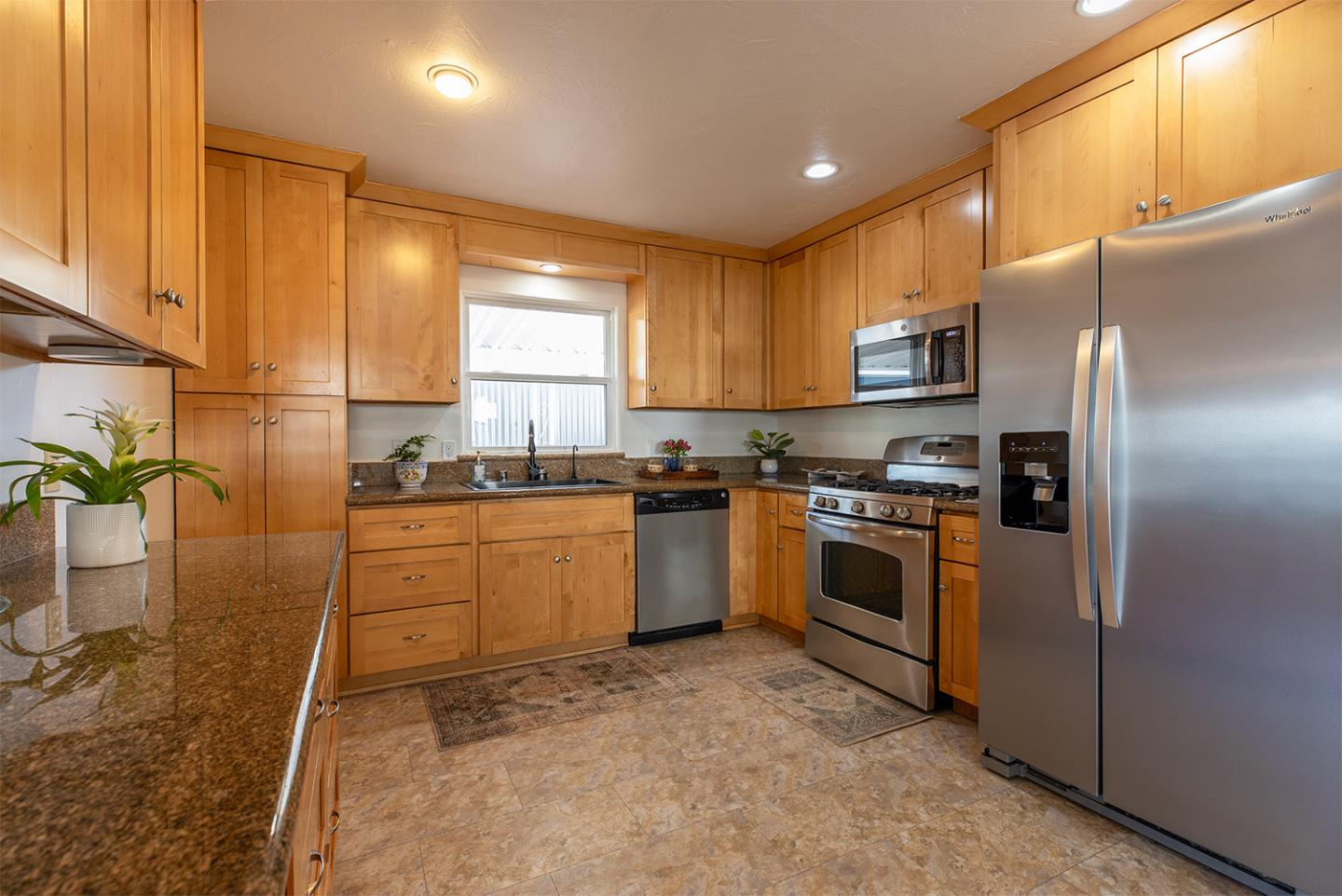 Detail Gallery Image 17 of 32 For 2655 Brommer St #27,  Santa Cruz,  CA 95062 - 2 Beds | 2 Baths