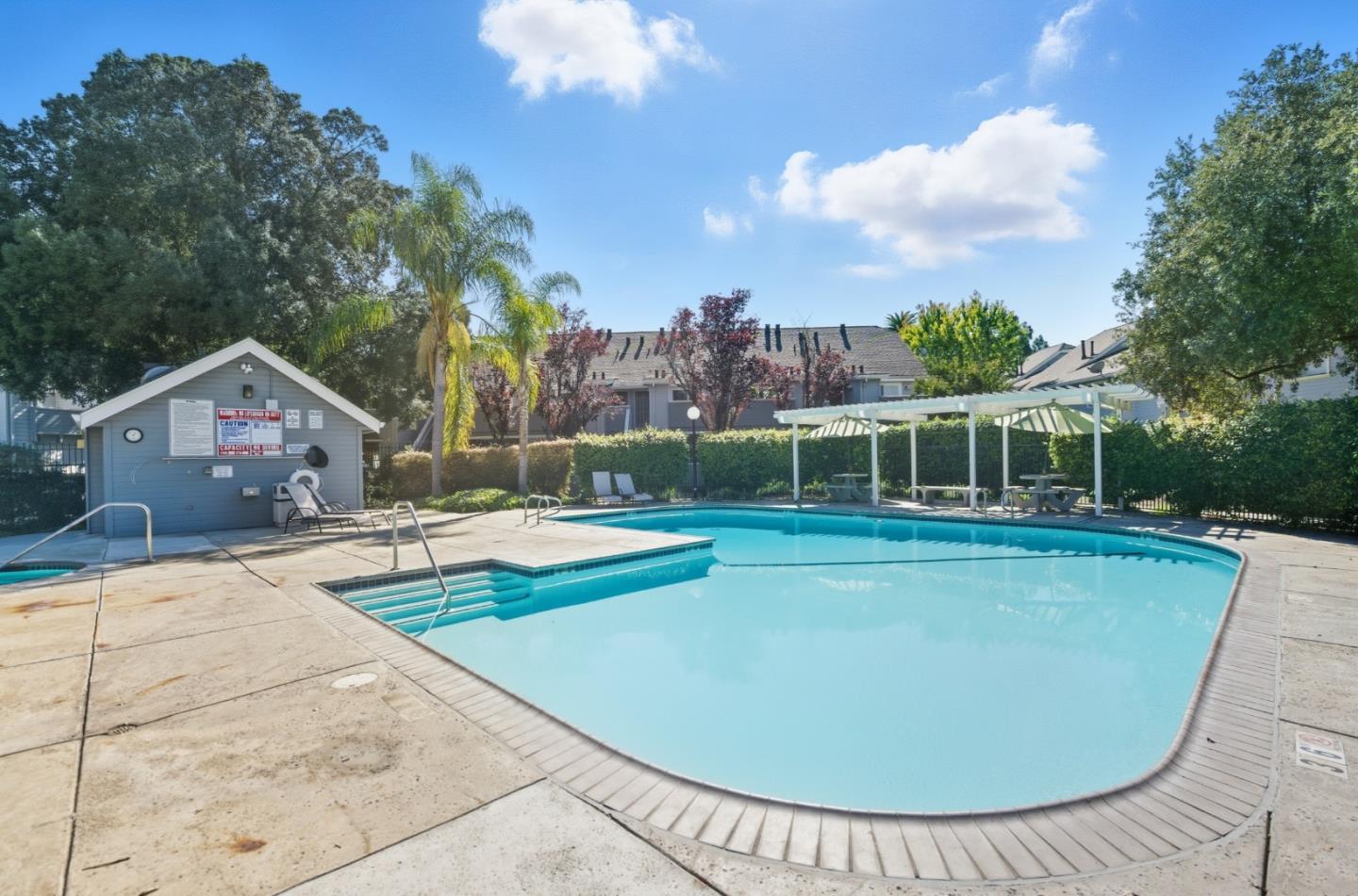 Photo #10: ML82031038 Listing: Photo #10