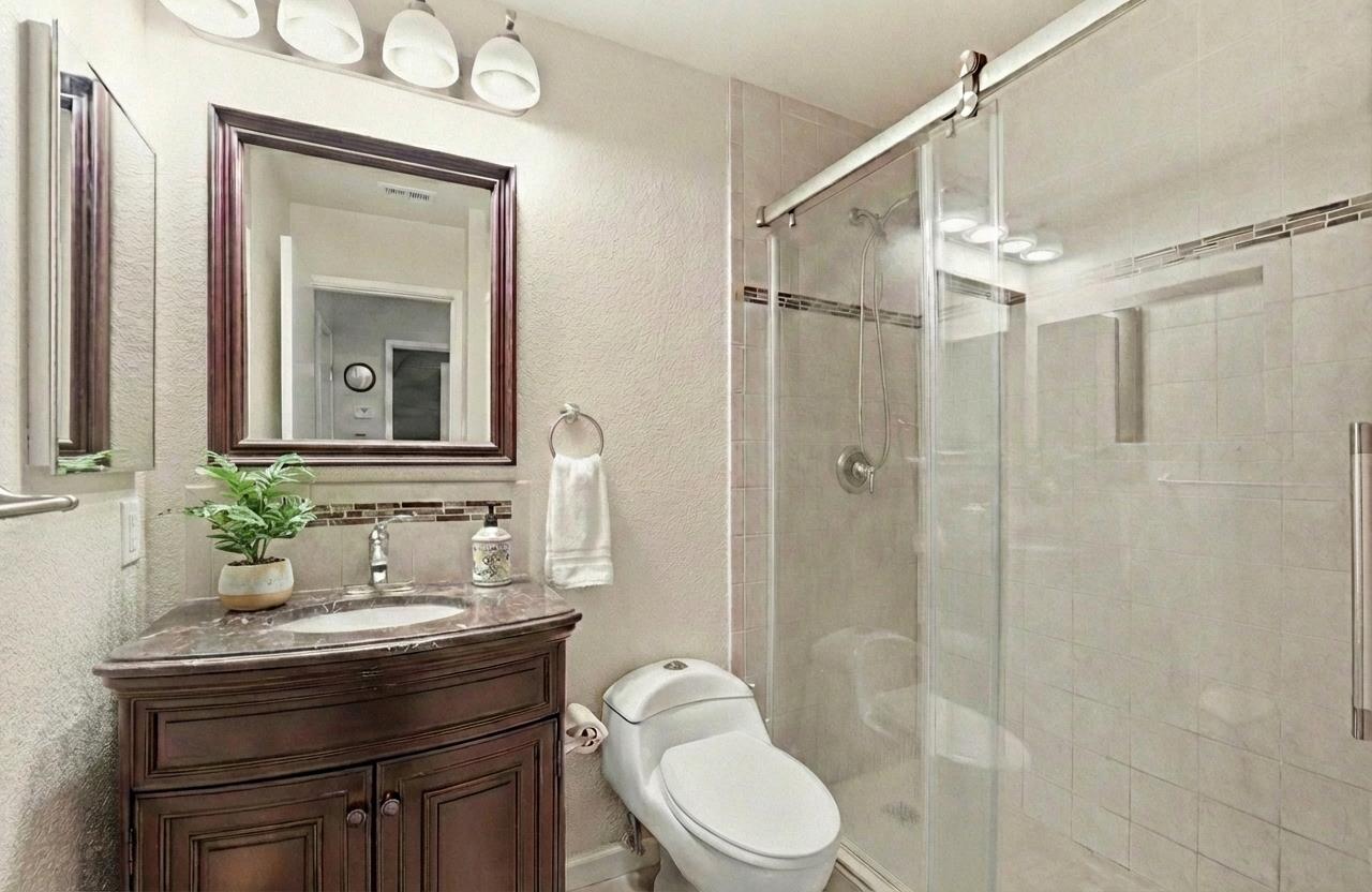 Photo #6: ML82031038 Listing: Photo #6