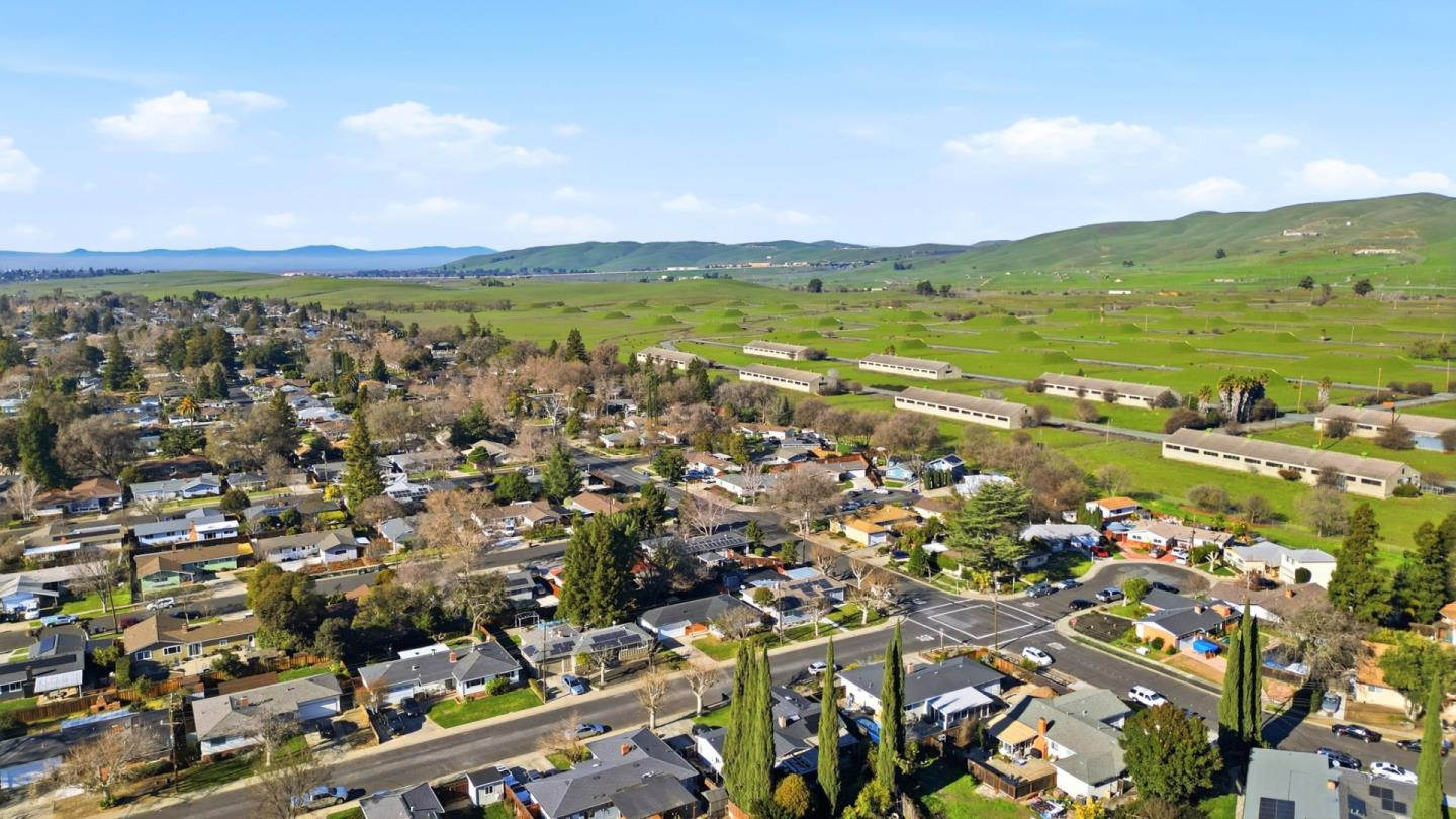 Detail Gallery Image 35 of 41 For 3997 Mulberry Dr, Concord,  CA 94519 - 3 Beds | 2 Baths