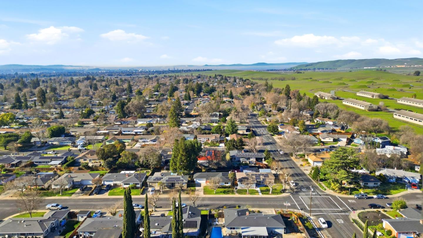 Detail Gallery Image 36 of 41 For 3997 Mulberry Dr, Concord,  CA 94519 - 3 Beds | 2 Baths