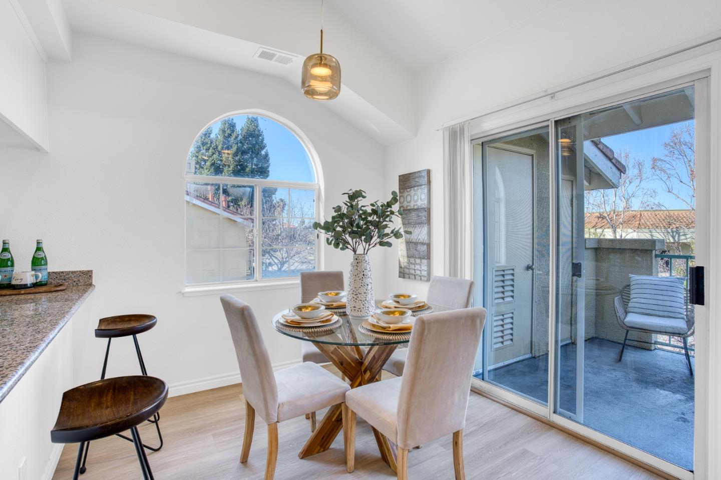 Photo #11: ML82031040 Listing: Photo #11