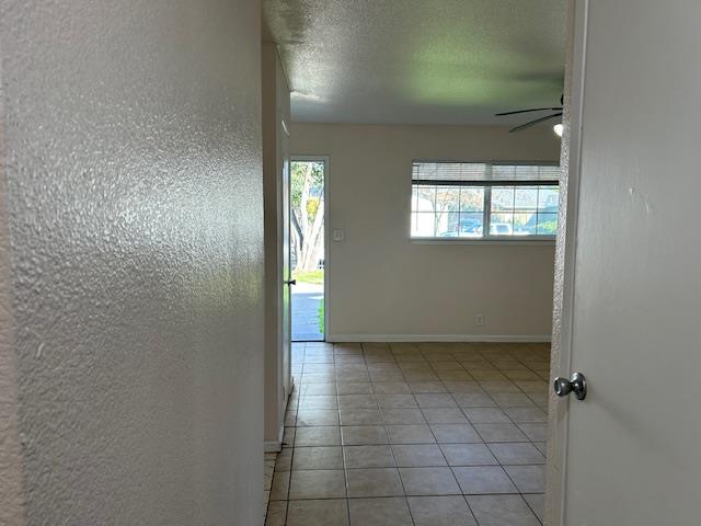 Detail Gallery Image 4 of 33 For 213 Rendon Ave, Stockton,  CA 95205 - 3 Beds | 1 Baths