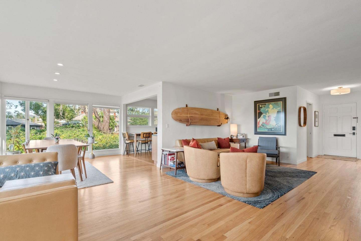 Detail Gallery Image 12 of 47 For 158 Belvedere Ter, Santa Cruz,  CA 95062 - 2 Beds | 2 Baths