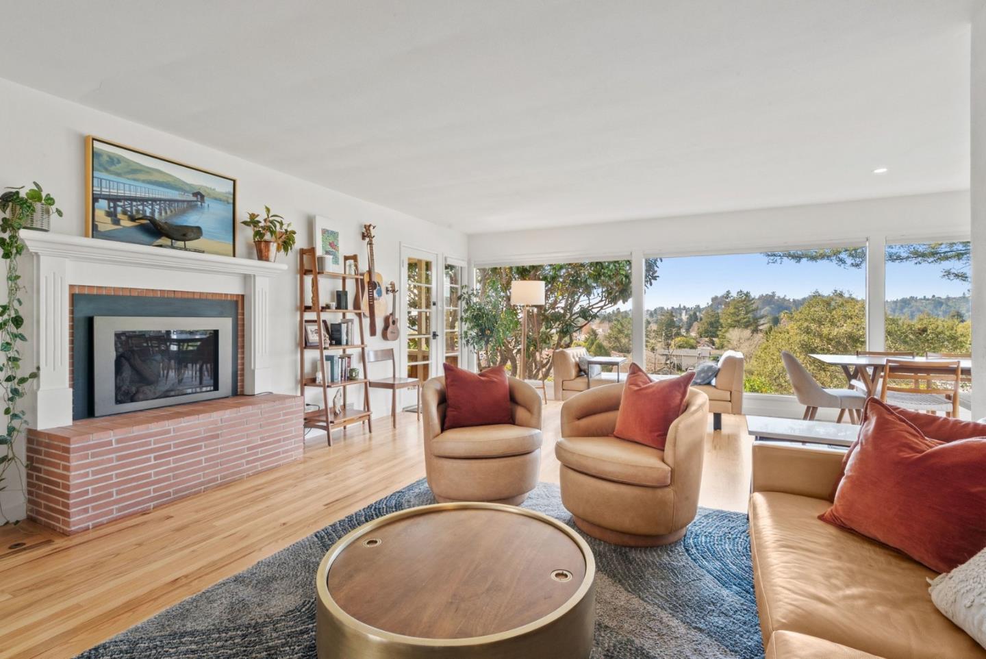 Detail Gallery Image 15 of 47 For 158 Belvedere Ter, Santa Cruz,  CA 95062 - 2 Beds | 2 Baths