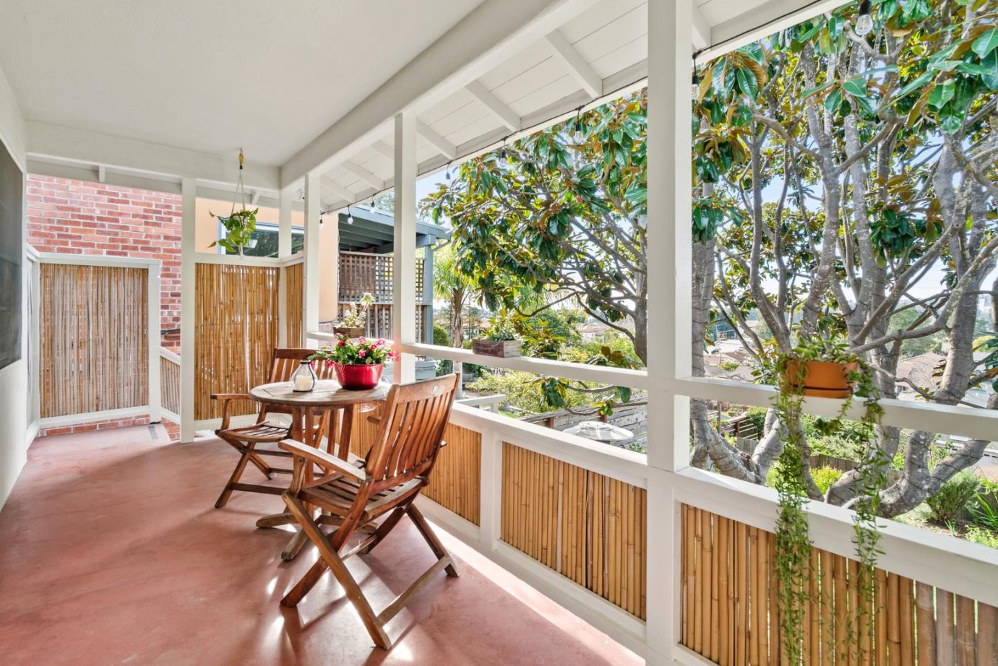 Detail Gallery Image 32 of 47 For 158 Belvedere Ter, Santa Cruz,  CA 95062 - 2 Beds | 2 Baths