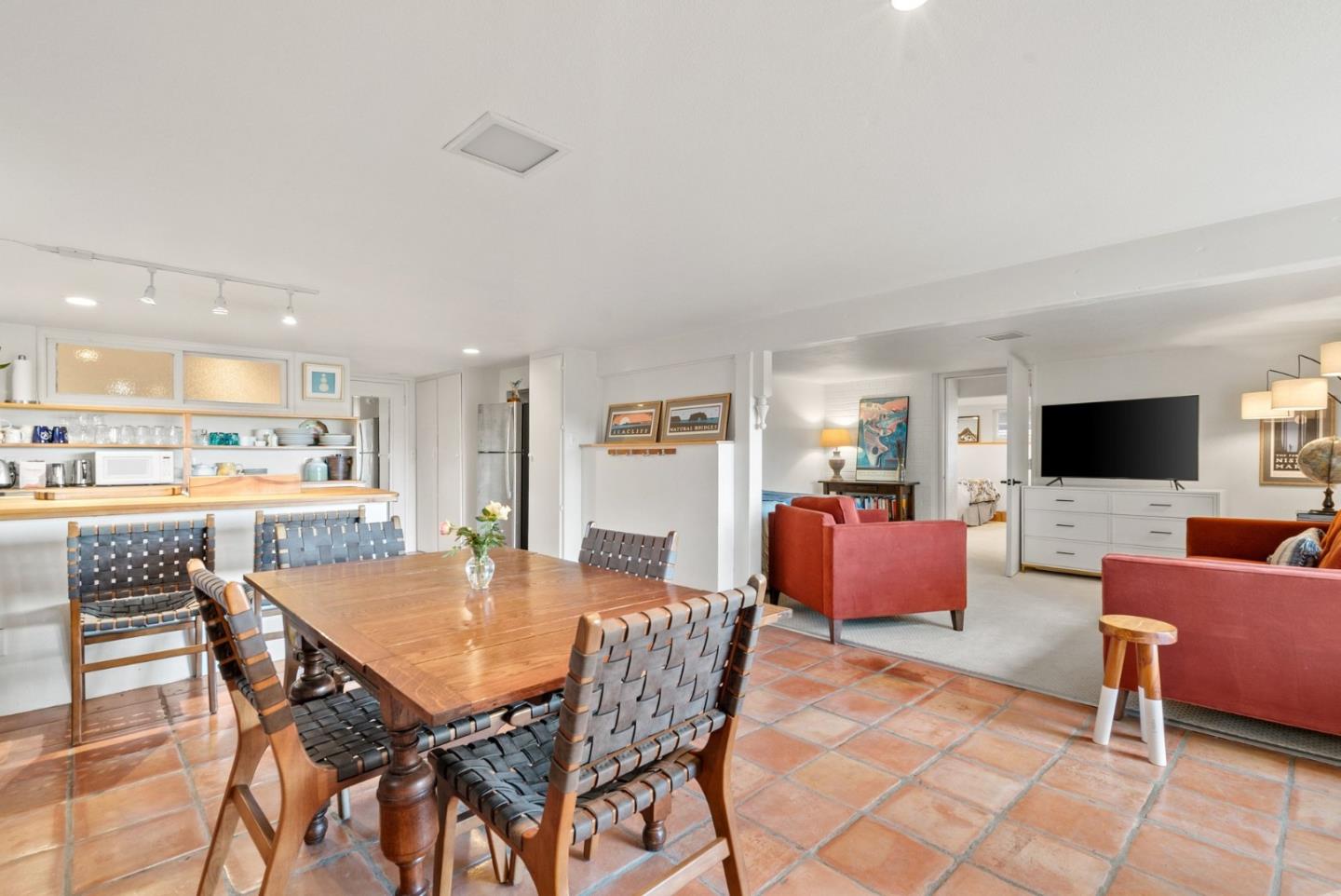 Detail Gallery Image 35 of 47 For 158 Belvedere Ter, Santa Cruz,  CA 95062 - 2 Beds | 2 Baths