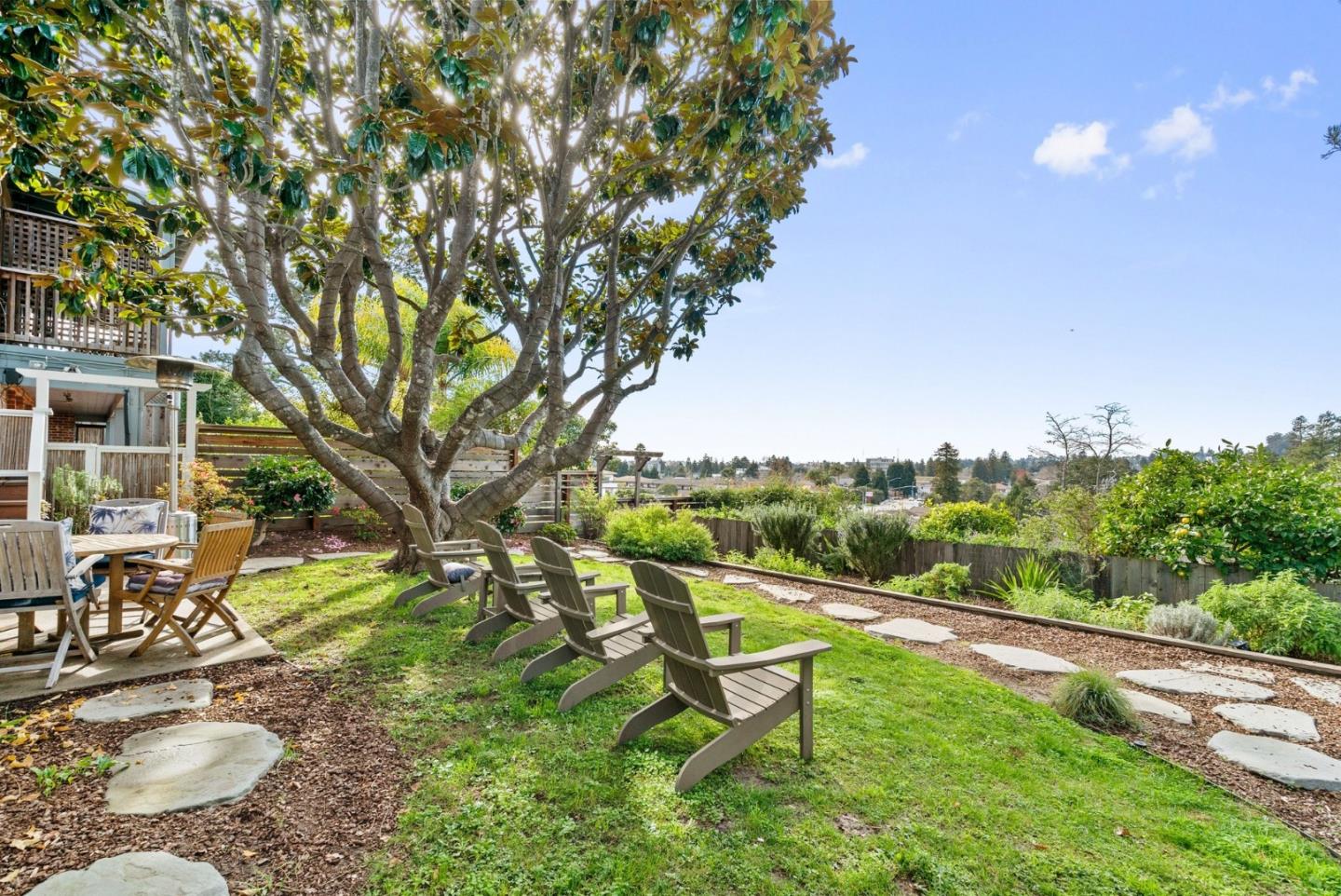 Detail Gallery Image 42 of 47 For 158 Belvedere Ter, Santa Cruz,  CA 95062 - 2 Beds | 2 Baths