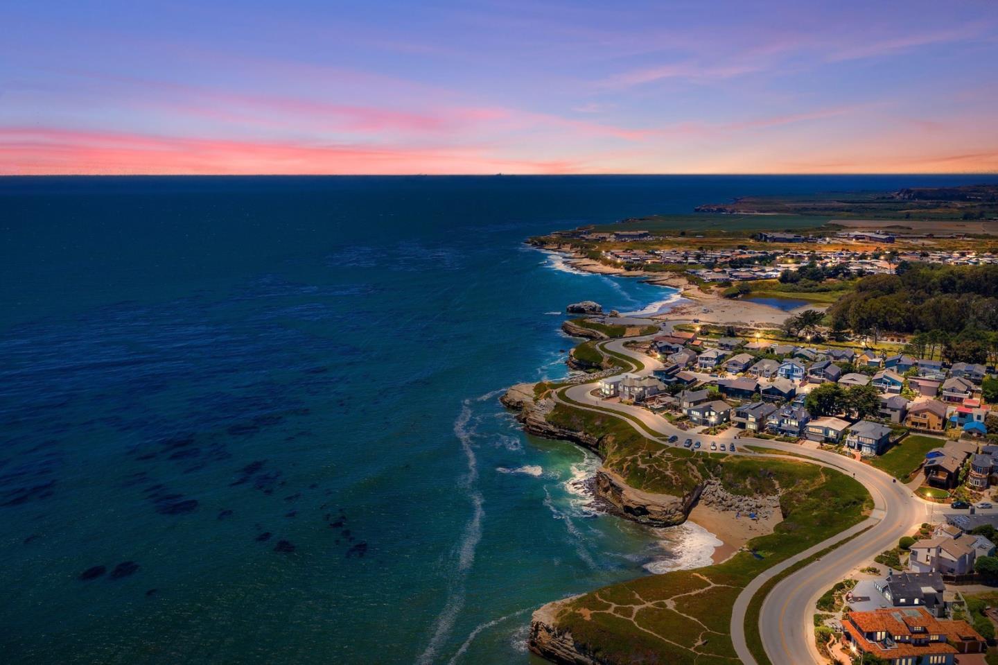 Detail Gallery Image 47 of 47 For 158 Belvedere Ter, Santa Cruz,  CA 95062 - 2 Beds | 2 Baths