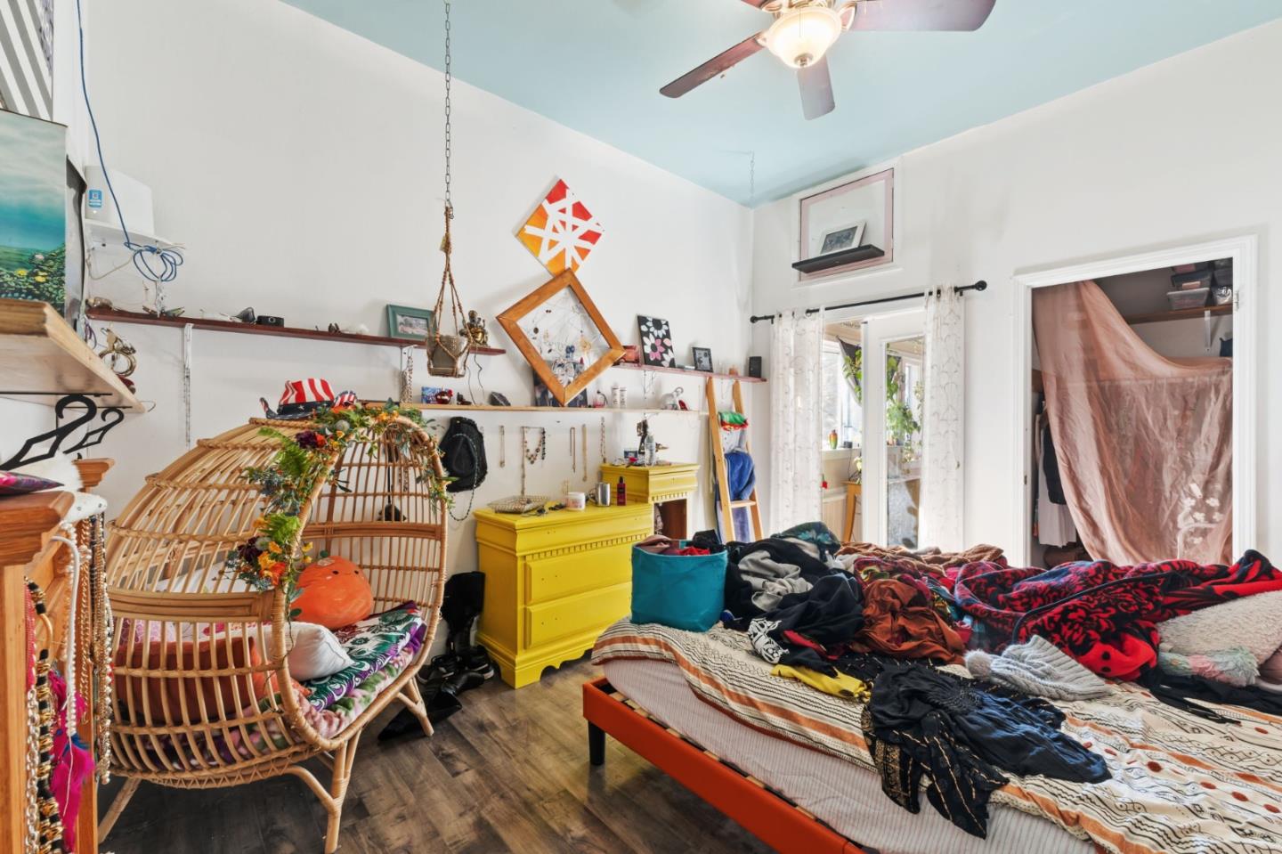 Detail Gallery Image 6 of 22 For 710 S 8th St, San Jose,  CA 95112 - 2 Beds | 1 Baths