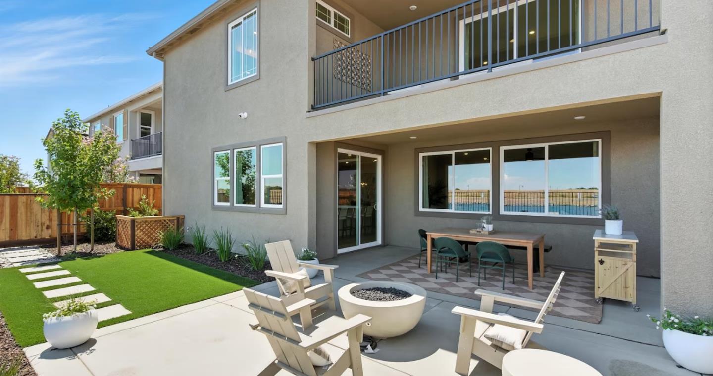 Detail Gallery Image 22 of 22 For 4576 Strandberg Ave, Lathrop,  CA 95330 - 5 Beds | 4/1 Baths