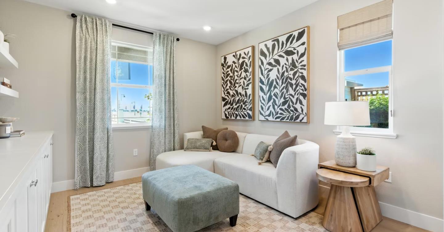 Detail Gallery Image 6 of 22 For 4576 Strandberg Ave, Lathrop,  CA 95330 - 5 Beds | 4/1 Baths