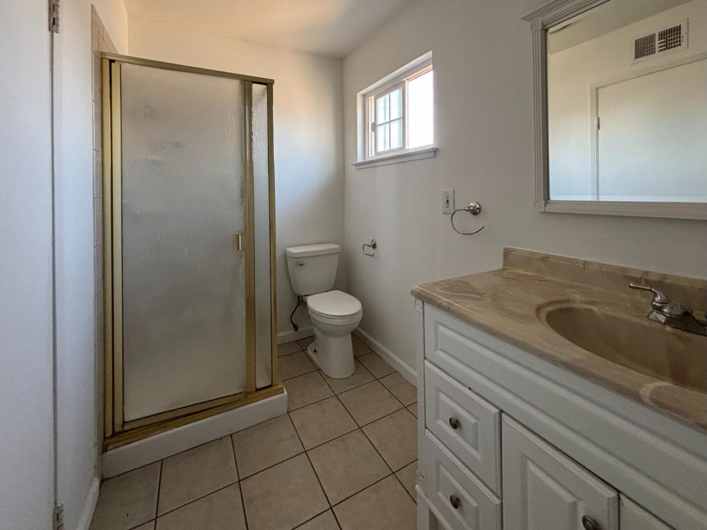 Detail Gallery Image 19 of 31 For 244 Beegum Way, San Jose,  CA 95123 - 3 Beds | 2/1 Baths