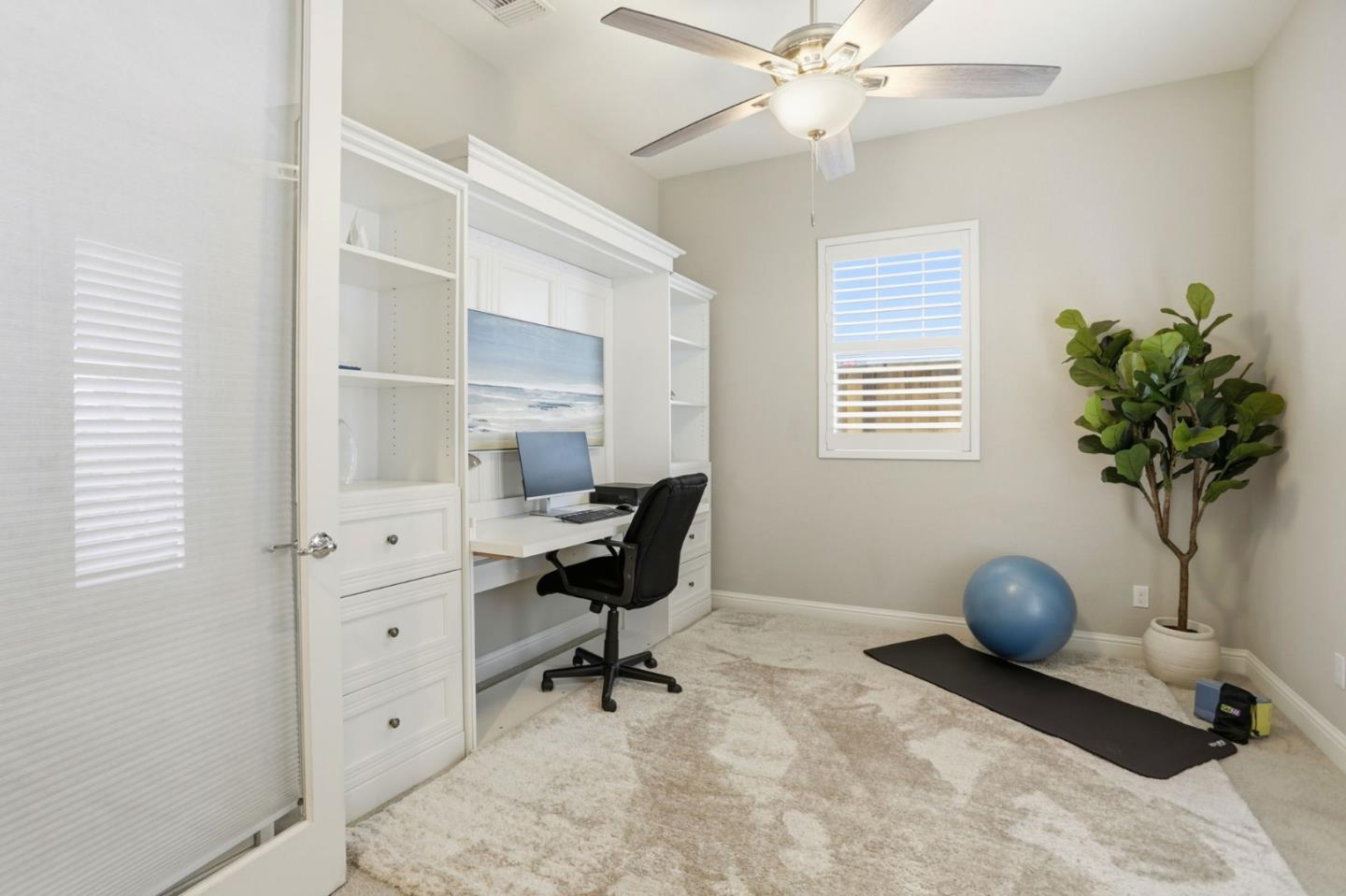 Detail Gallery Image 14 of 35 For 2951 Abrams Dr, Marina,  CA 93933 - 3 Beds | 3 Baths