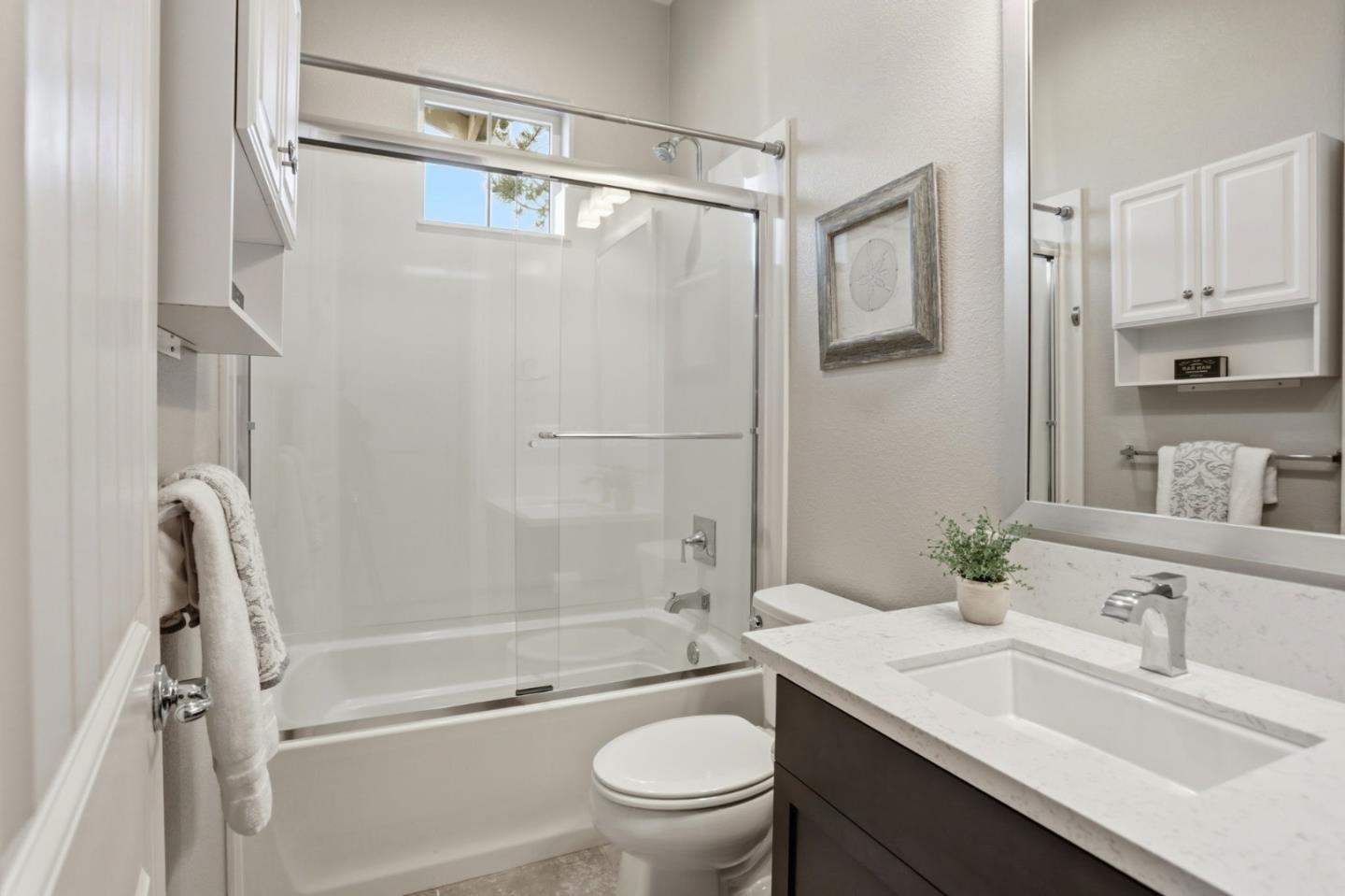 Detail Gallery Image 22 of 35 For 2951 Abrams Dr, Marina,  CA 93933 - 3 Beds | 3 Baths