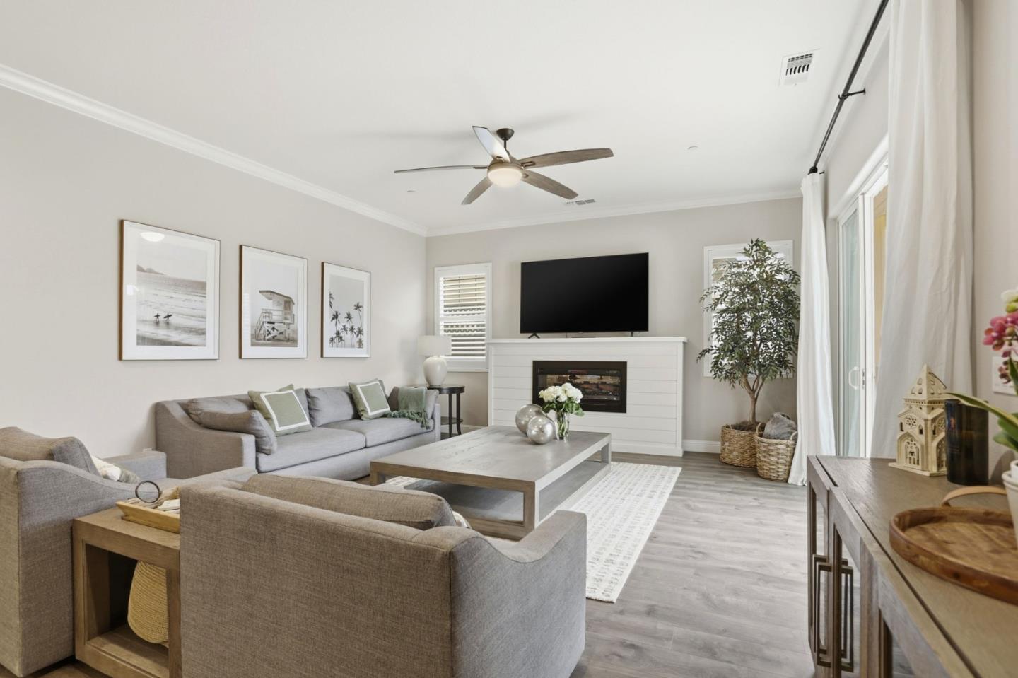 Detail Gallery Image 6 of 35 For 2951 Abrams Dr, Marina,  CA 93933 - 3 Beds | 3 Baths