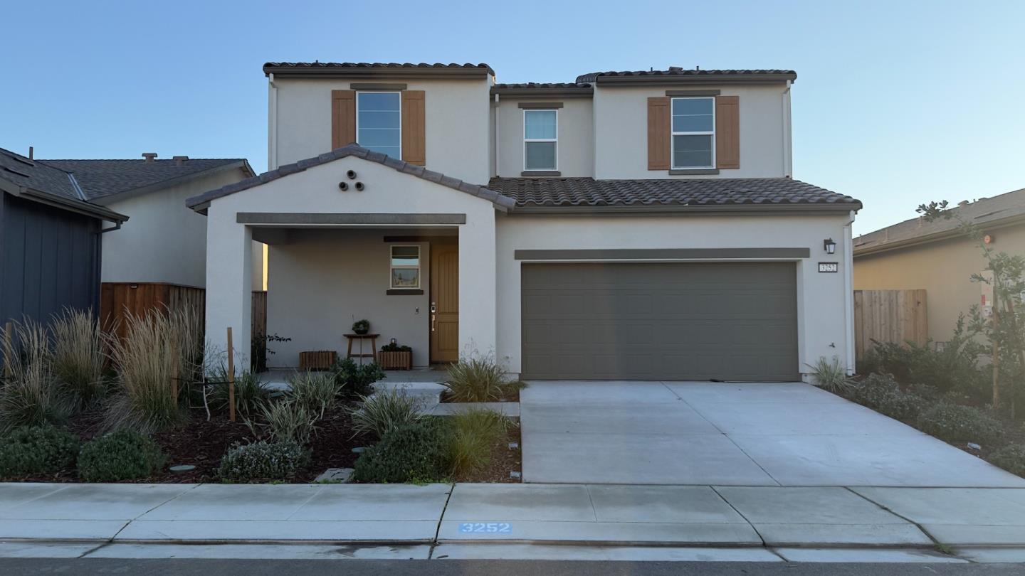 Front Image Thumbnail for ML82031055