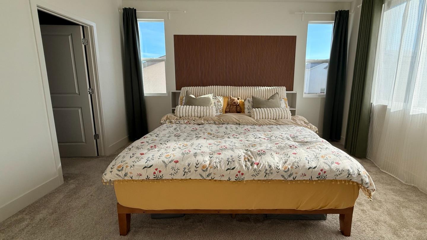 Detail Gallery Image 7 of 20 For 3252 Hayduke St, Manteca,  CA 95337 - 3 Beds | 2/1 Baths