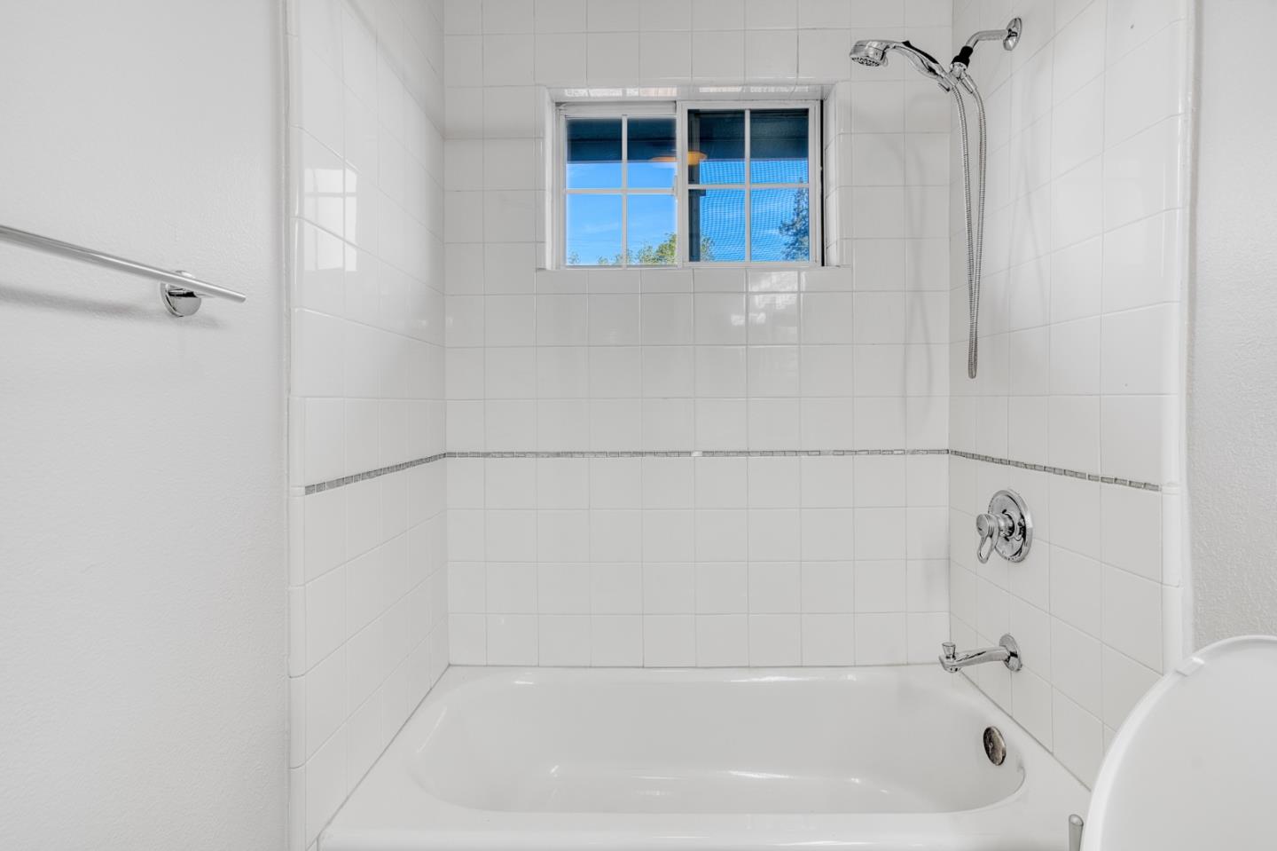 Photo #26: ML82031056 Listing: Photo #26