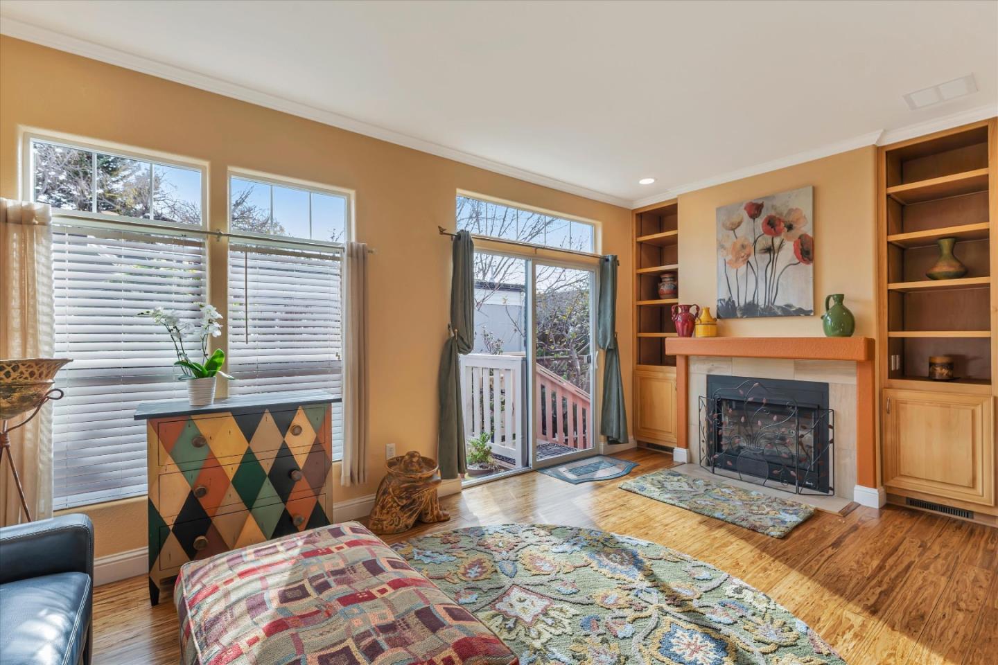 Front Image Thumbnail for ML82031059