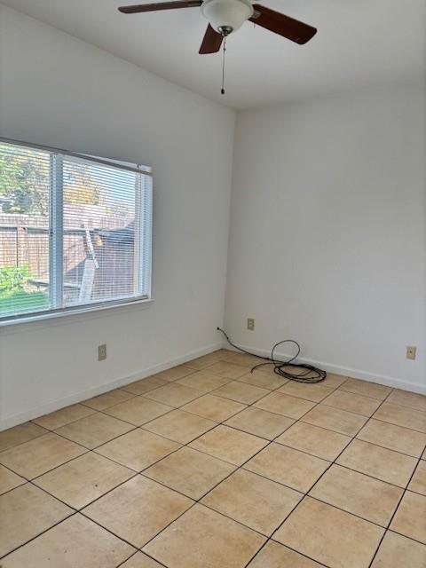 Detail Gallery Image 10 of 16 For 102 Oak St, Modesto,  CA 95351 - – Beds | – Baths