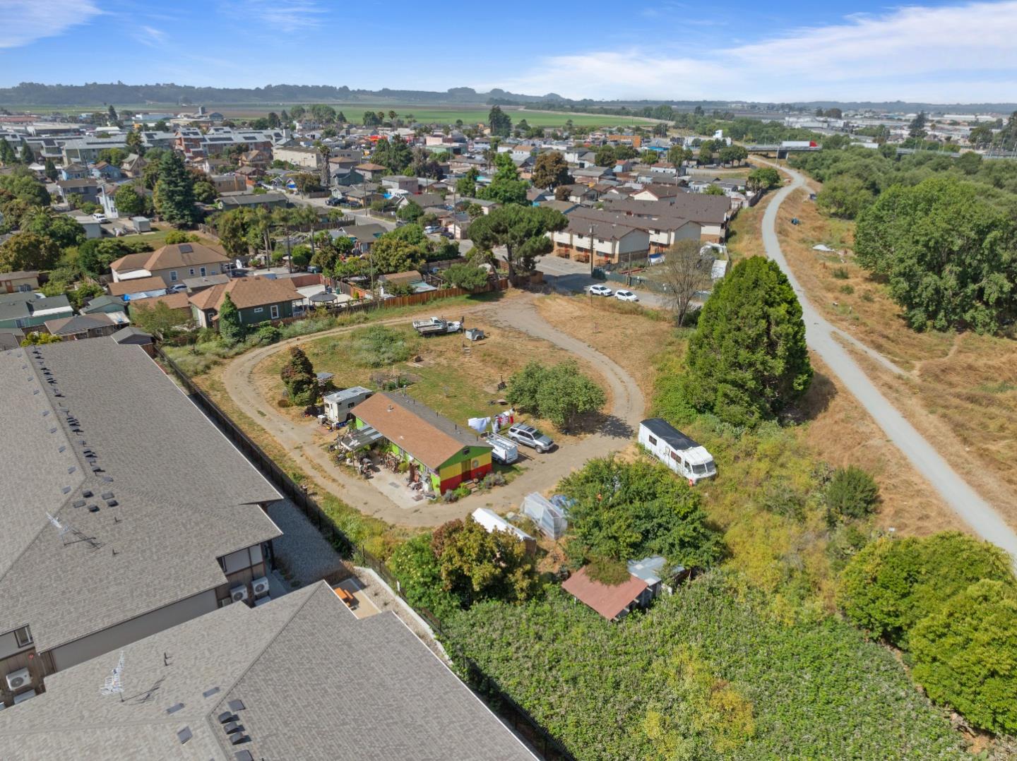 Detail Gallery Image 5 of 13 For 124 Gonda St, Royal Oaks,  CA 95076 - – Beds | – Baths