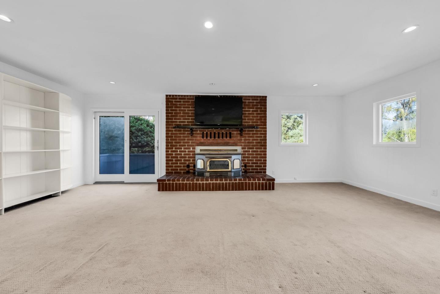 Detail Gallery Image 14 of 61 For 280 Angelita Ave, Pacifica,  CA 94044 - 3 Beds | 3 Baths