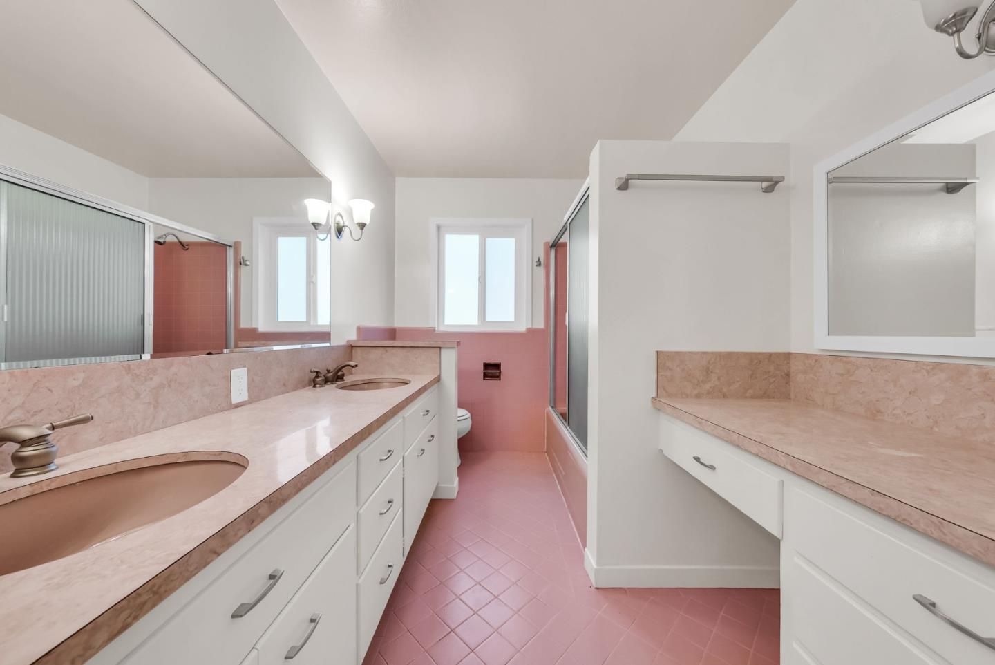 Detail Gallery Image 25 of 61 For 280 Angelita Ave, Pacifica,  CA 94044 - 3 Beds | 3 Baths