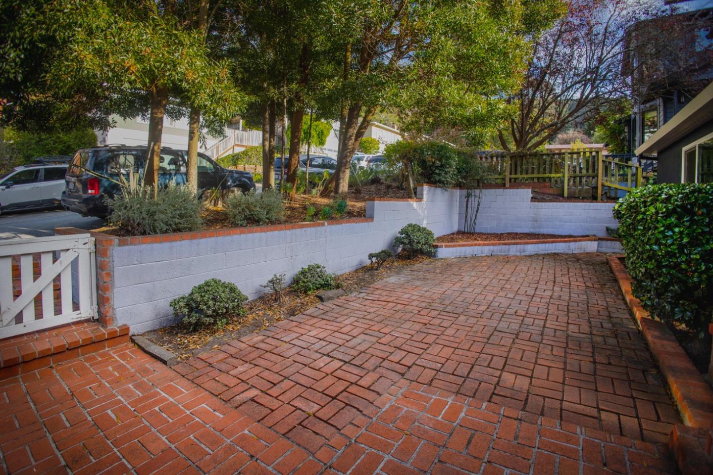 Detail Gallery Image 4 of 61 For 280 Angelita Ave, Pacifica,  CA 94044 - 3 Beds | 3 Baths