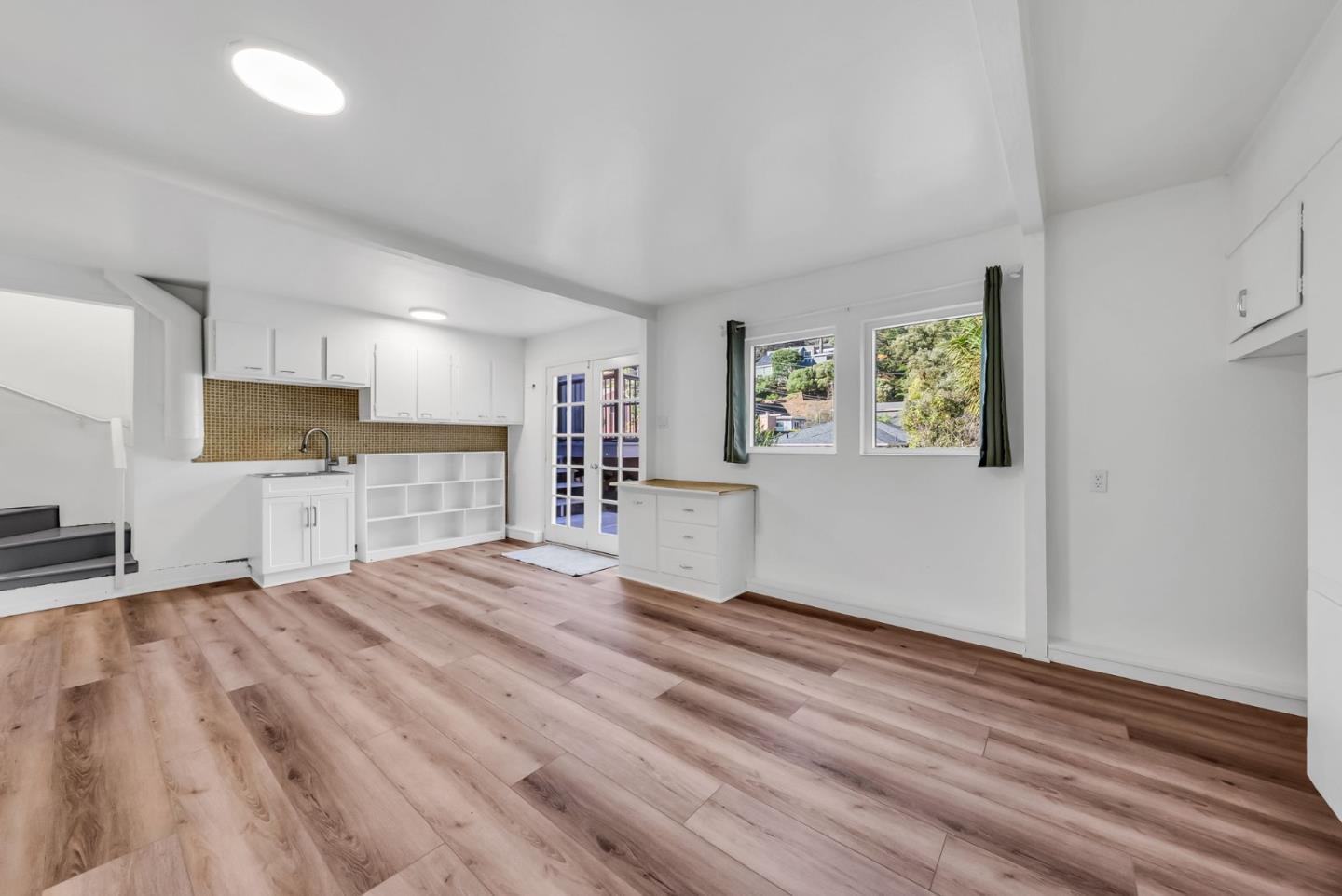 Detail Gallery Image 40 of 61 For 280 Angelita Ave, Pacifica,  CA 94044 - 3 Beds | 3 Baths