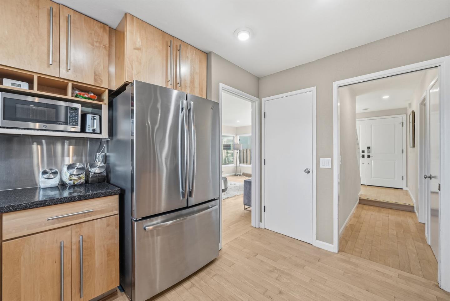 Detail Gallery Image 17 of 51 For 63 Kathleen Ct, Pacifica,  CA 94044 - 4 Beds | 3/1 Baths