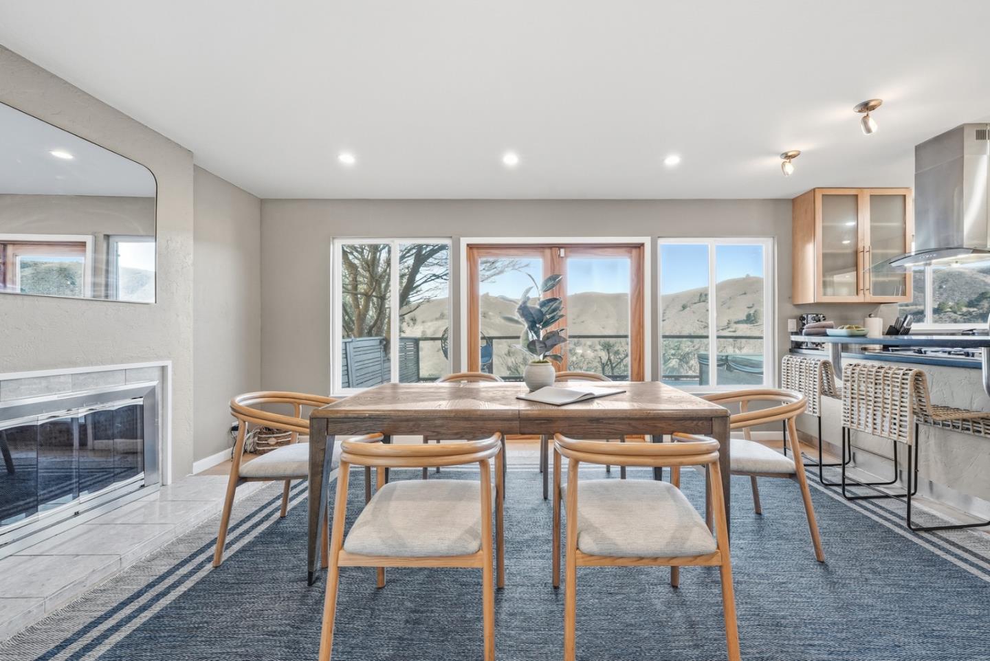 Detail Gallery Image 18 of 51 For 63 Kathleen Ct, Pacifica,  CA 94044 - 4 Beds | 3/1 Baths