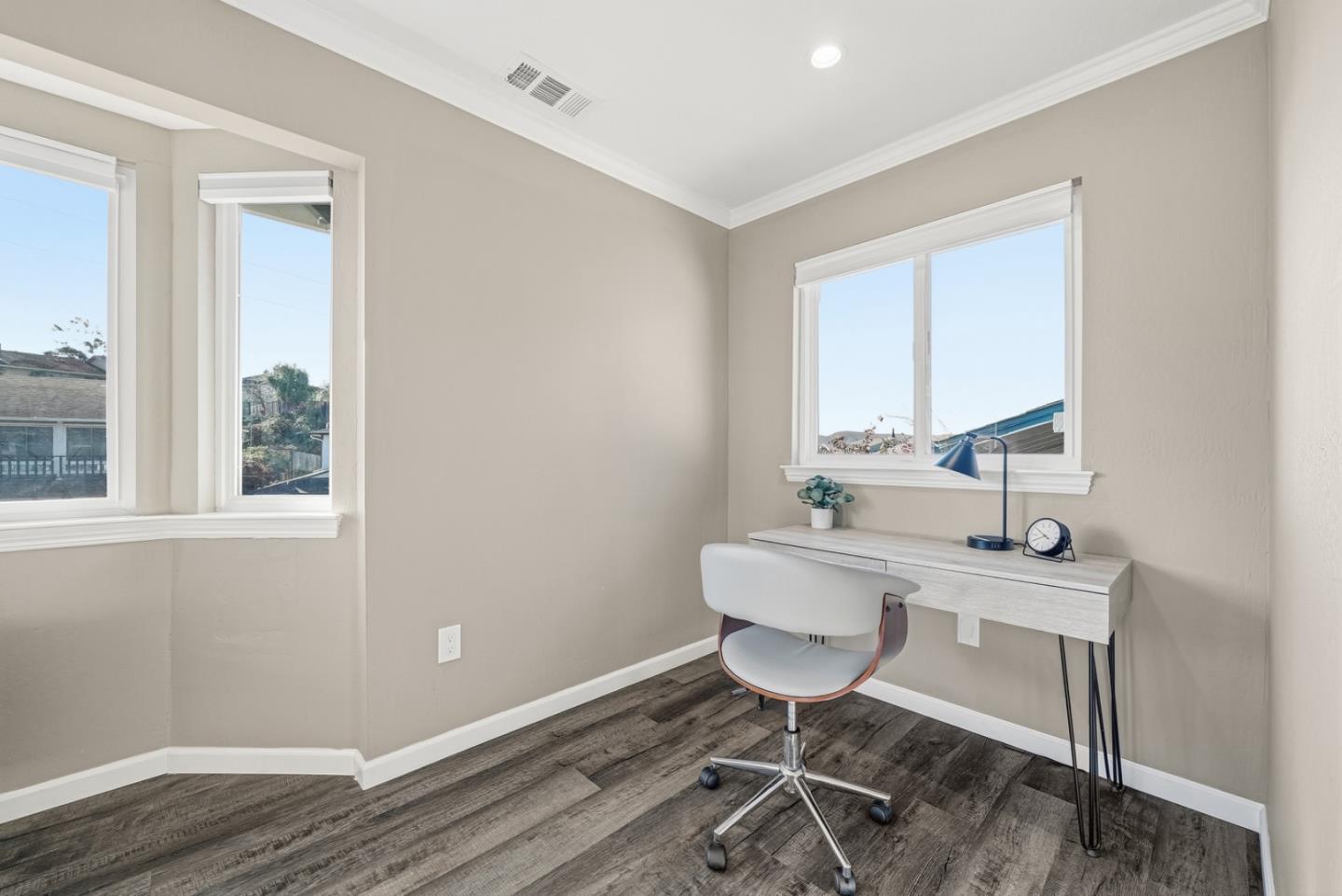 Detail Gallery Image 26 of 51 For 63 Kathleen Ct, Pacifica,  CA 94044 - 4 Beds | 3/1 Baths