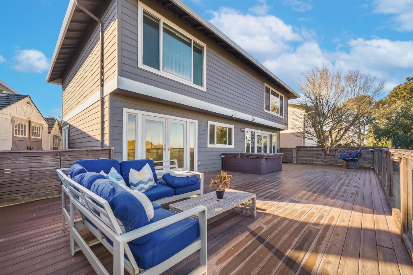 Detail Gallery Image 6 of 51 For 63 Kathleen Ct, Pacifica,  CA 94044 - 4 Beds | 3/1 Baths