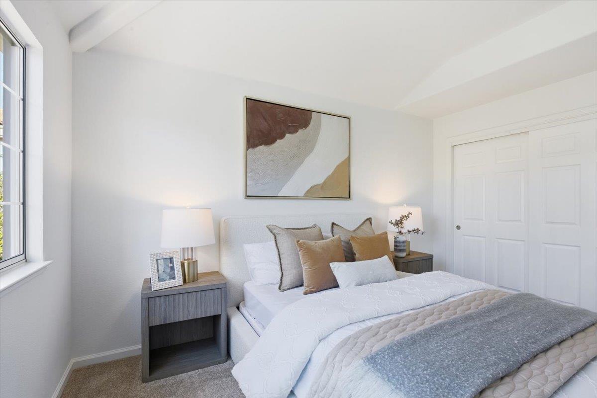 Detail Gallery Image 22 of 60 For 10884 via Sorrento, Cupertino,  CA 95014 - 4 Beds | 2/1 Baths