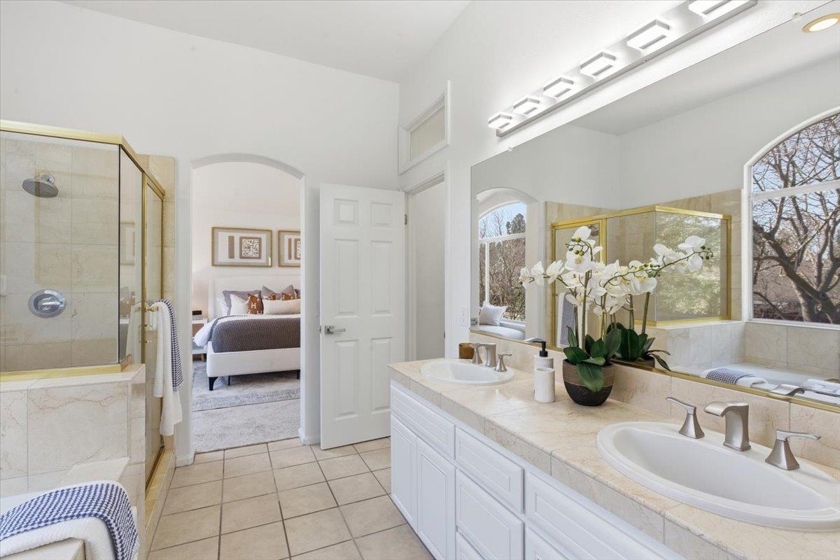 Detail Gallery Image 31 of 60 For 10884 via Sorrento, Cupertino,  CA 95014 - 4 Beds | 2/1 Baths